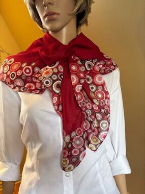 Nisa İpek Turkish Silk Large Square Scarf - Red Geometric Circles